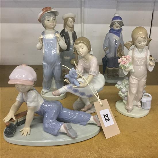 6 Lladro figures of children